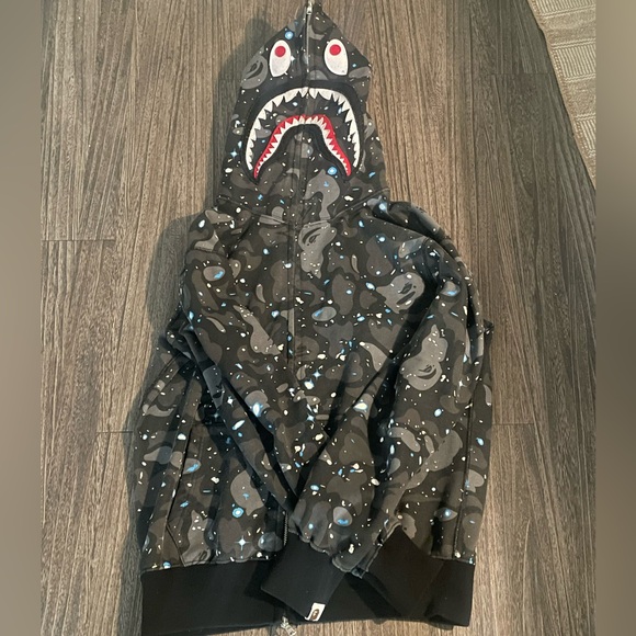 A Bathing Ape hoodie - Picture 1 of 1